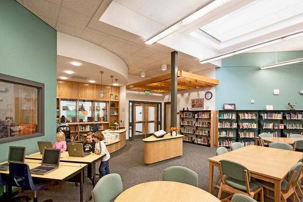 Mangum Elementary School
